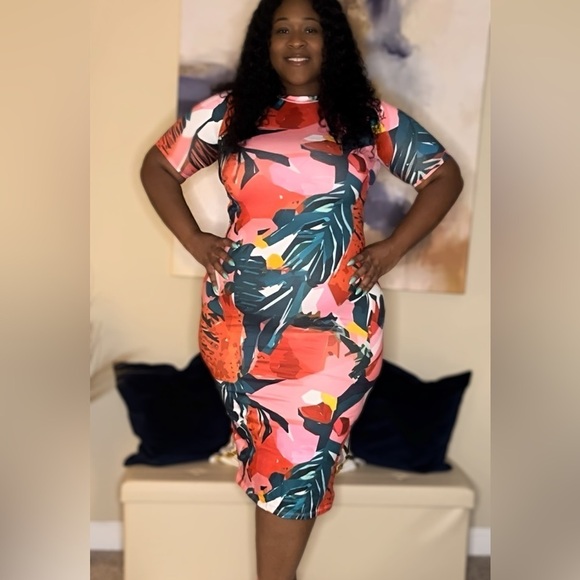 Floral Midi Dress - Picture 2 of 3